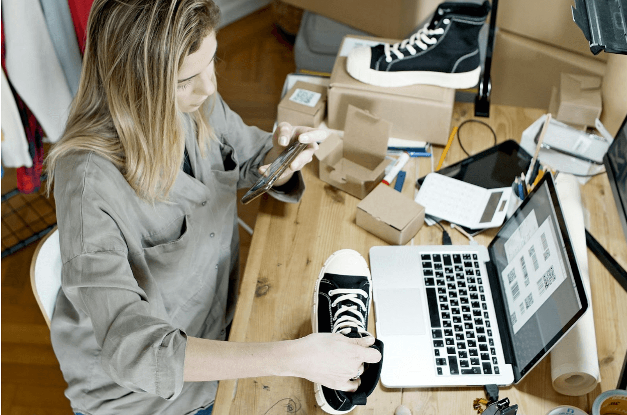 AI customer service chatbot for e-commerce businesses