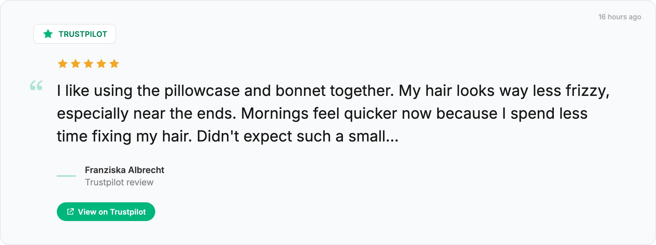Trustpilot-review van Franziska Albrecht, 5 sterren: blij met het product en het resultaat, een tevreden klant.
