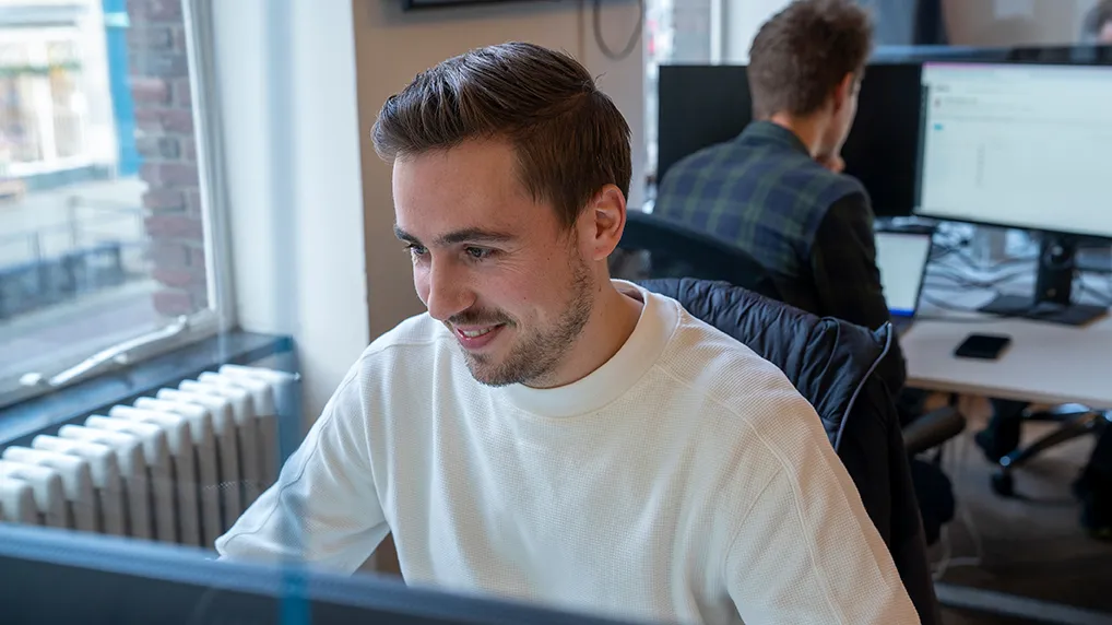 HelloPrint team